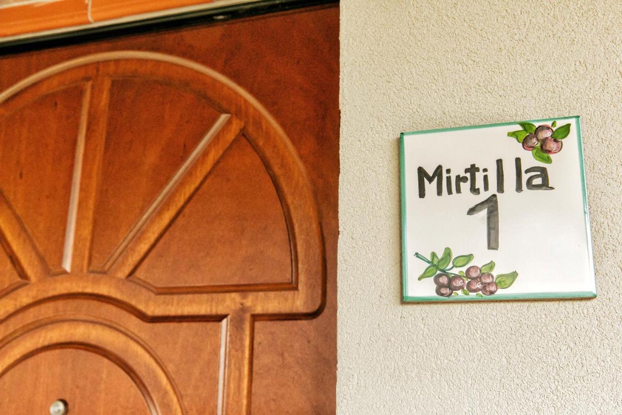 Il Mandorlo Fiorito Bed And Breakfast Ogliastro Cilento Exterior photo